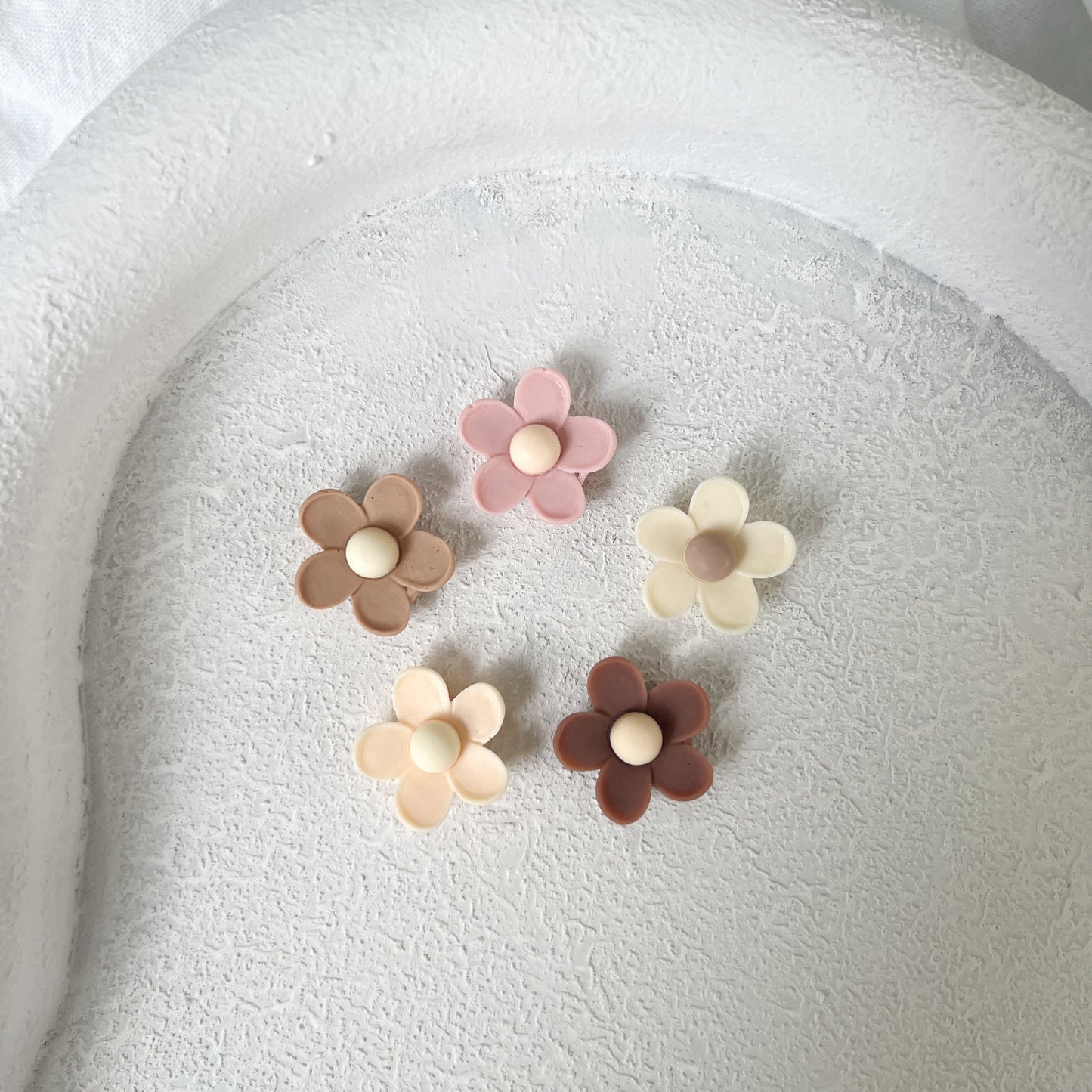 Beige Flower Mini Magnets - Lumi Magnets